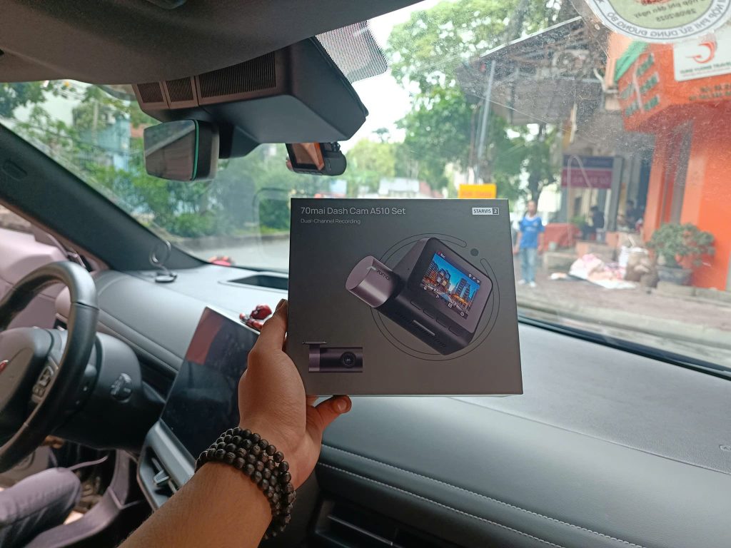 camera hành trình xe ô tô